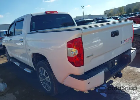 2015 Toyota Tundra 1794 5.7L V8 z USA, uszkodzony, nr VIN 5TFAW5F17FX487312